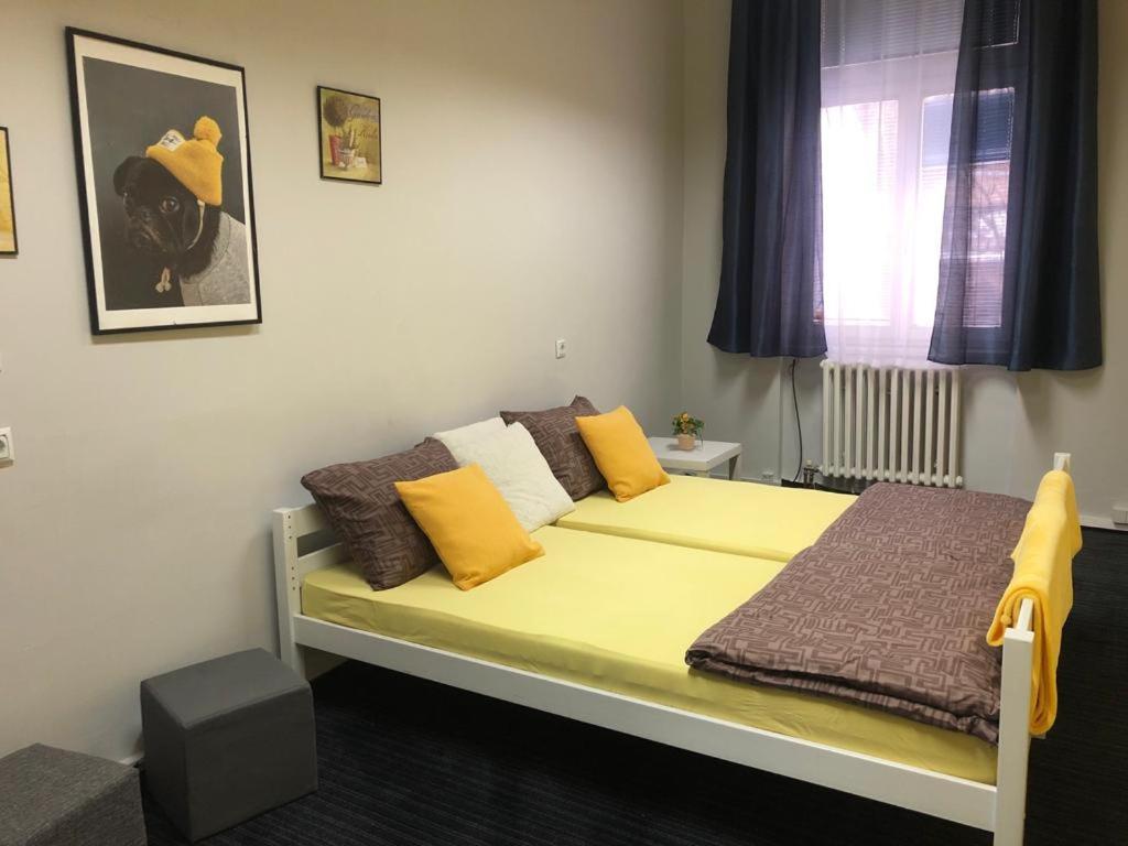 Spacious Tuzlaks Apartments Sarajevo Ferhadija Eksteriør billede