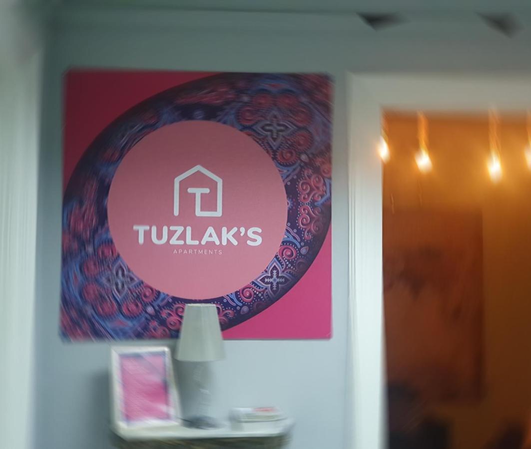 Spacious Tuzlaks Apartments Sarajevo Ferhadija Eksteriør billede